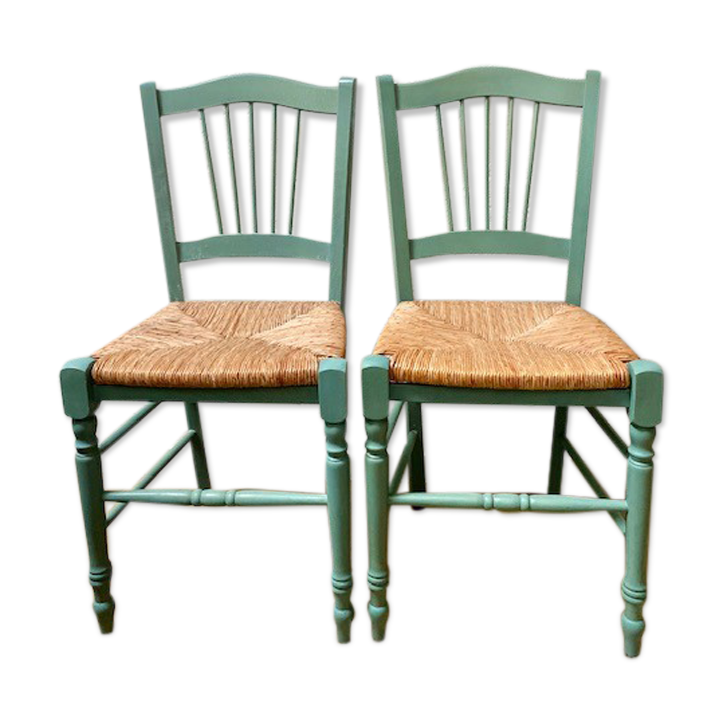 Set of 2 wooden chairs