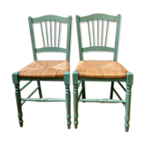 Set of 2 wooden chairs