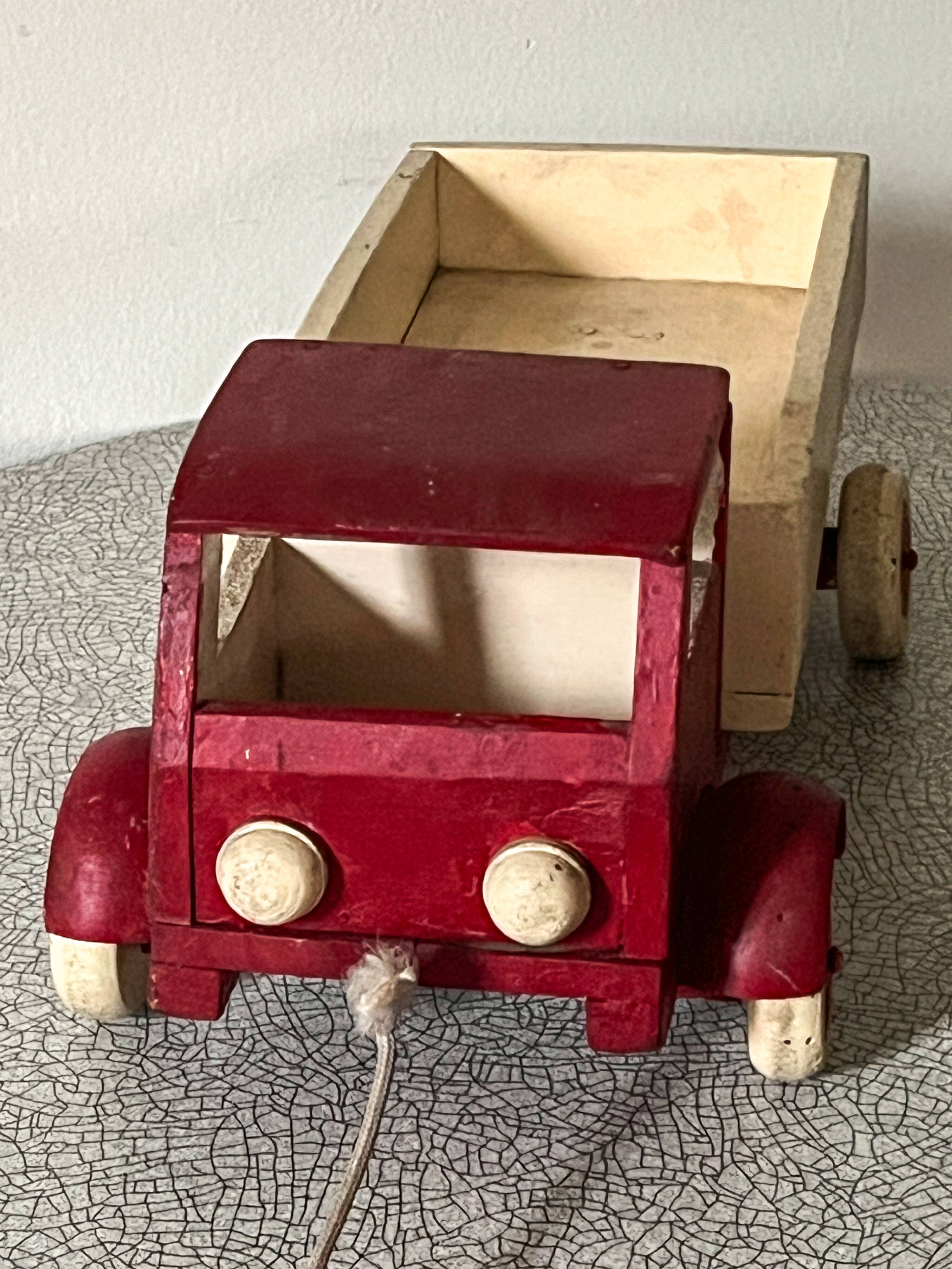 Wooden tipping lorry, vintage toy