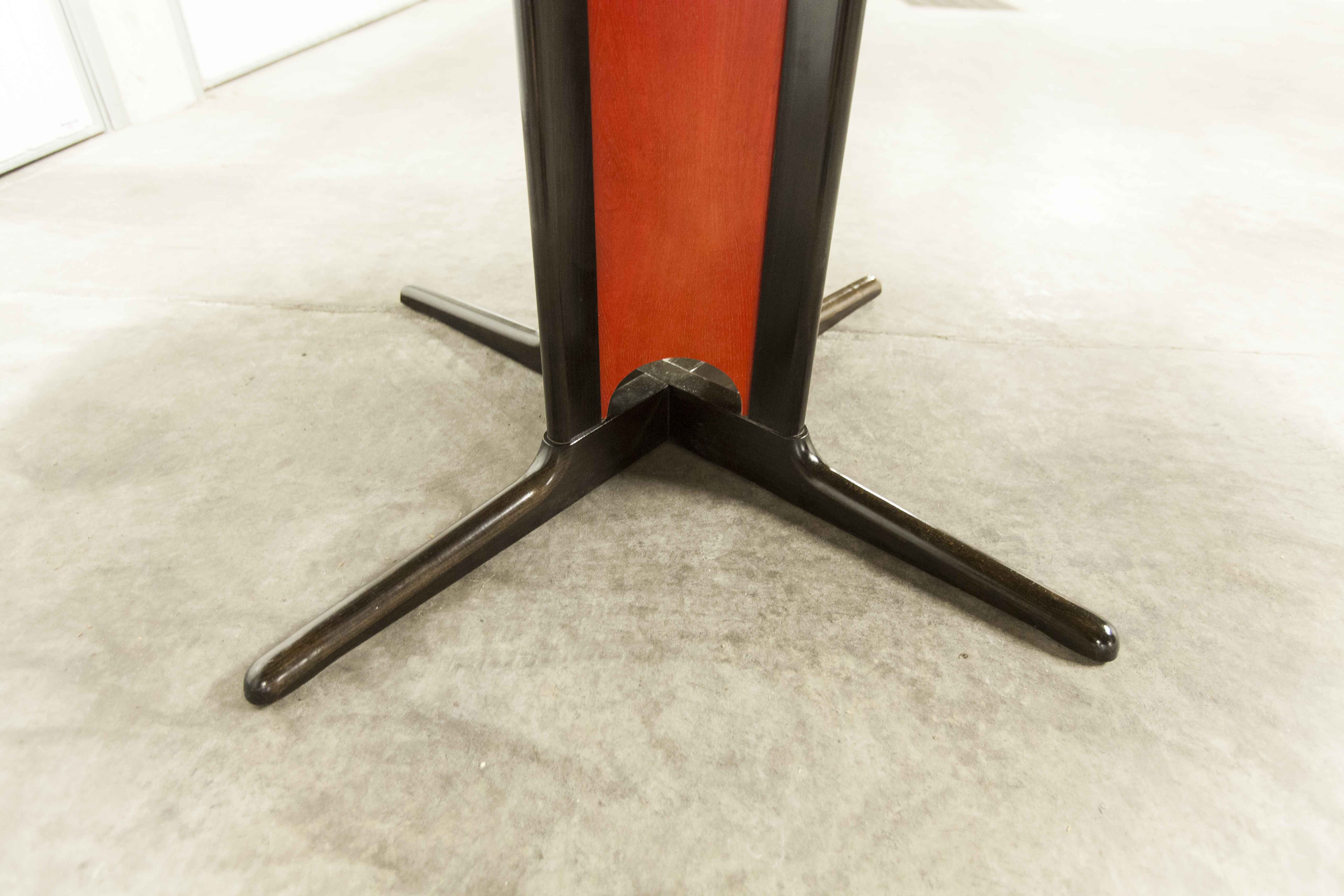 Table and 6 armchairs Baumann Diese, design Pagnon Pelhaître, Wenge color and red,