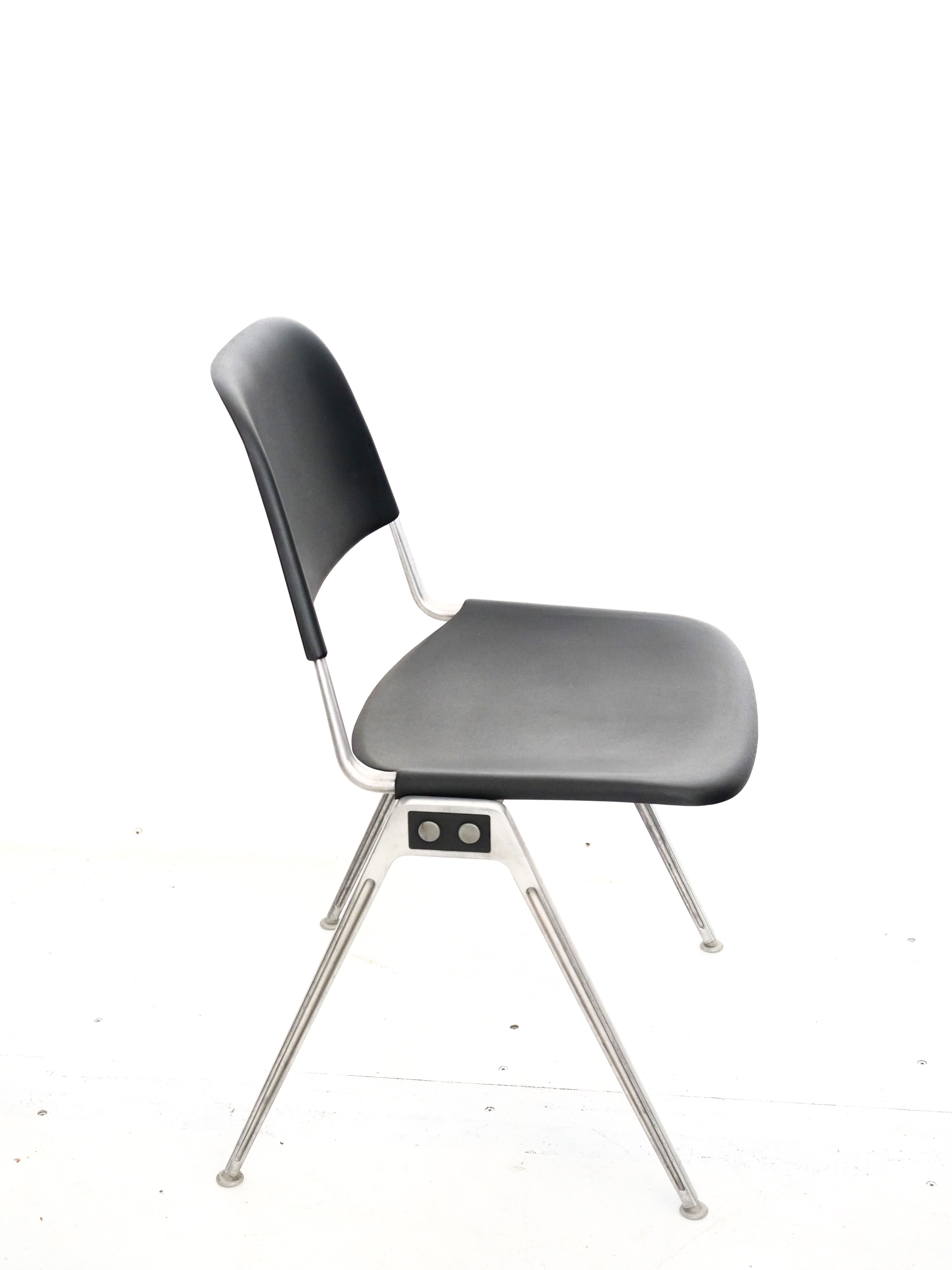 Chaise modèle 1601 design Don Albinson édité par knoll