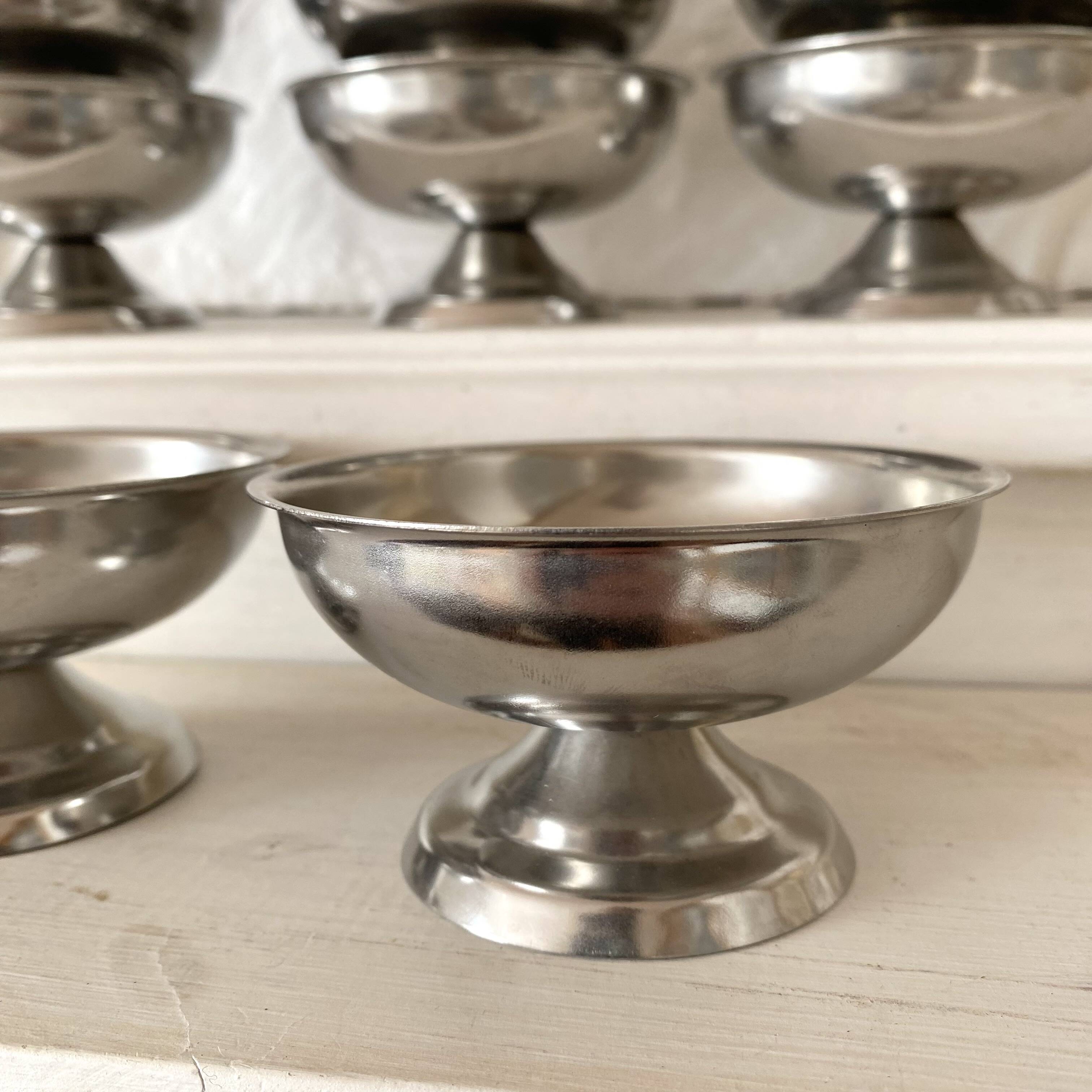Stainless steel ice cream bowls