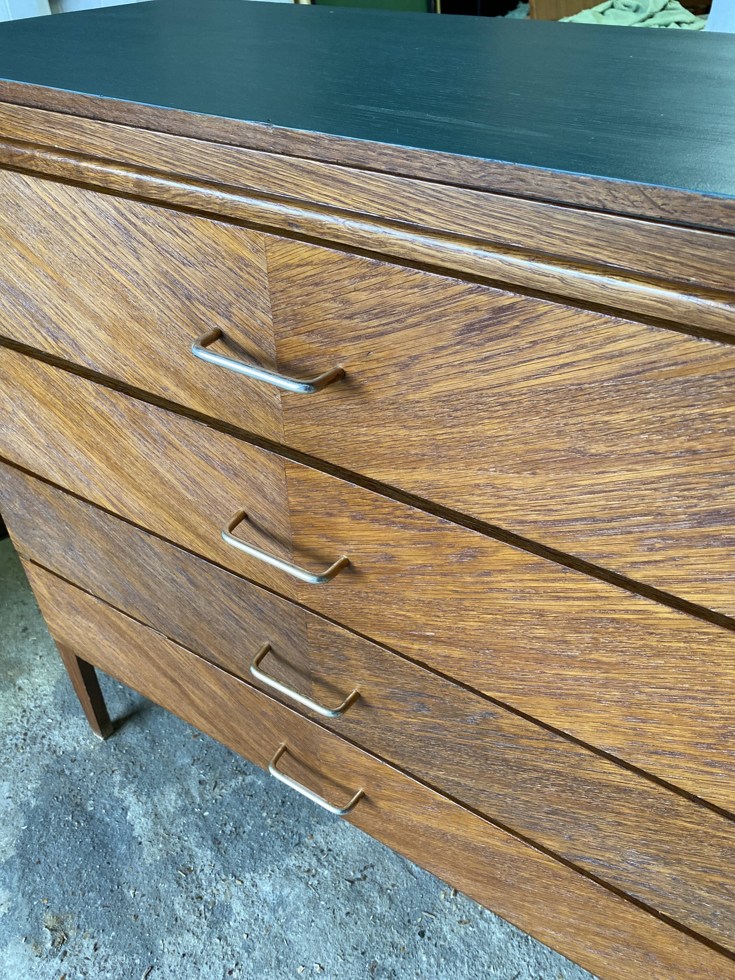 Chest of drawers Vintage 1950s