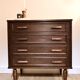 Commode rétro moulures