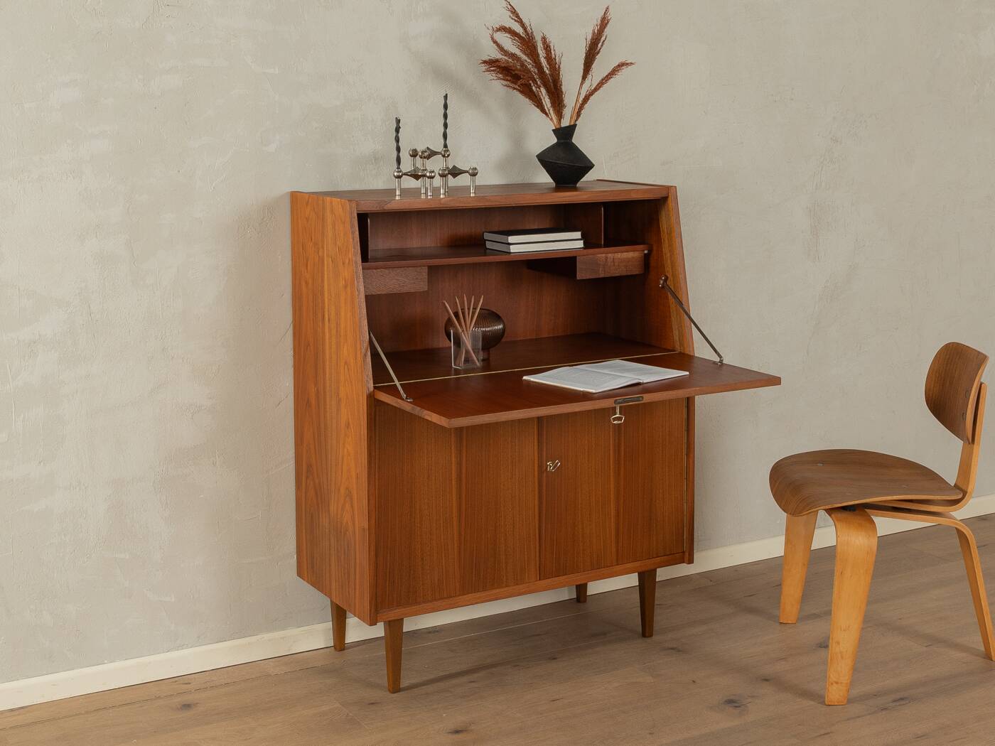 1960s Bureau
