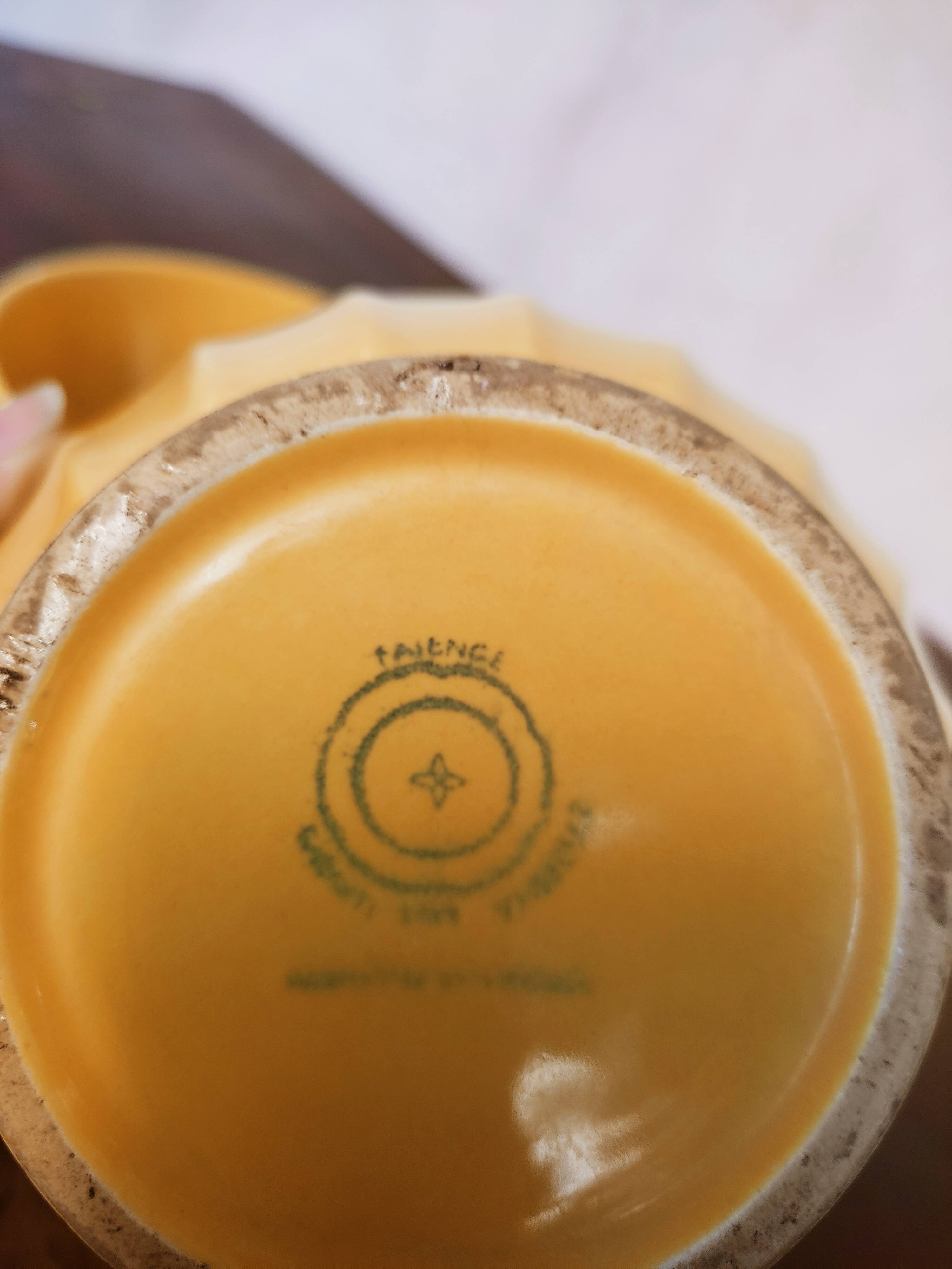 Duo of rib bowls in faience