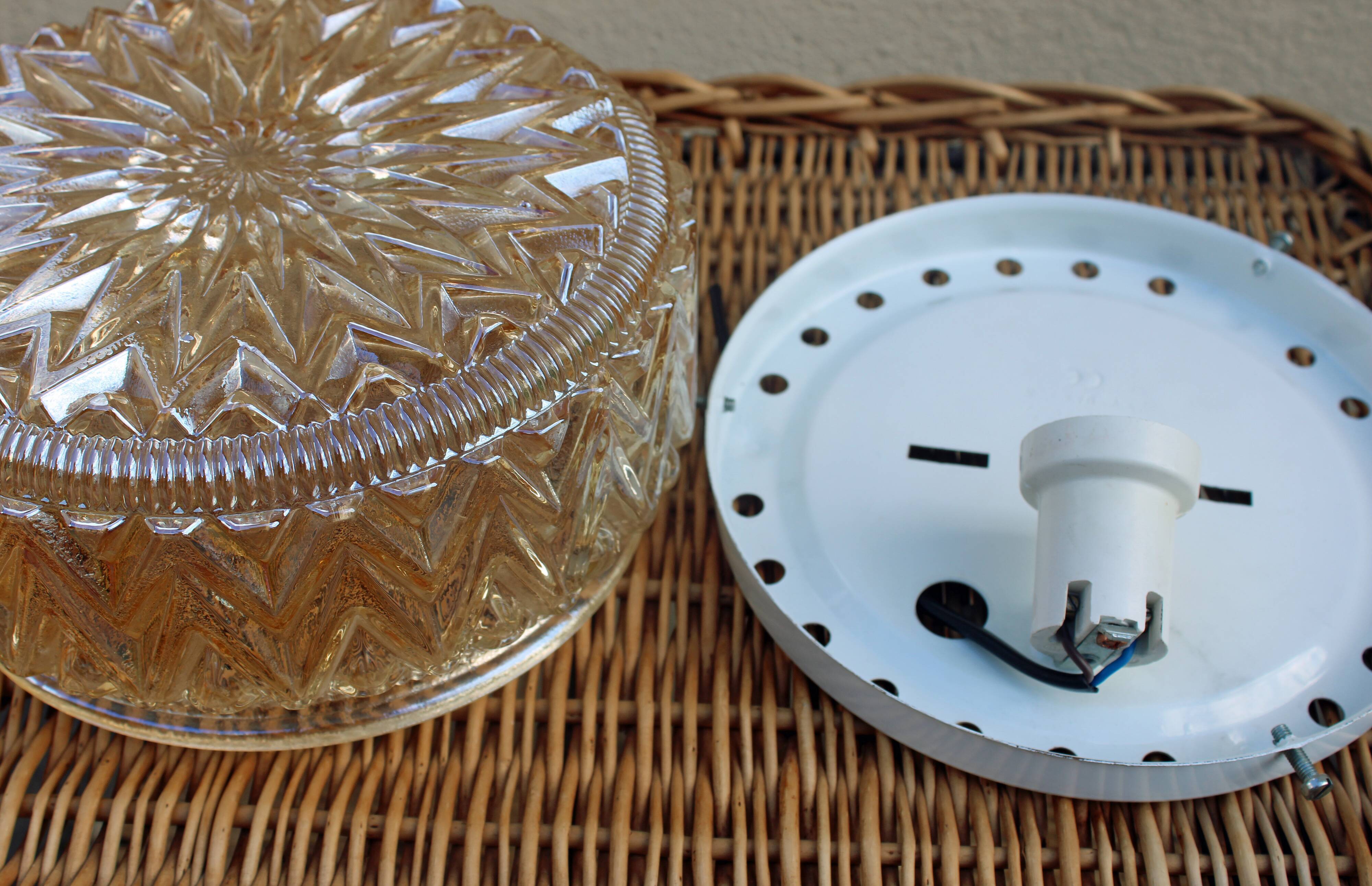 Amber moulded glass ceiling