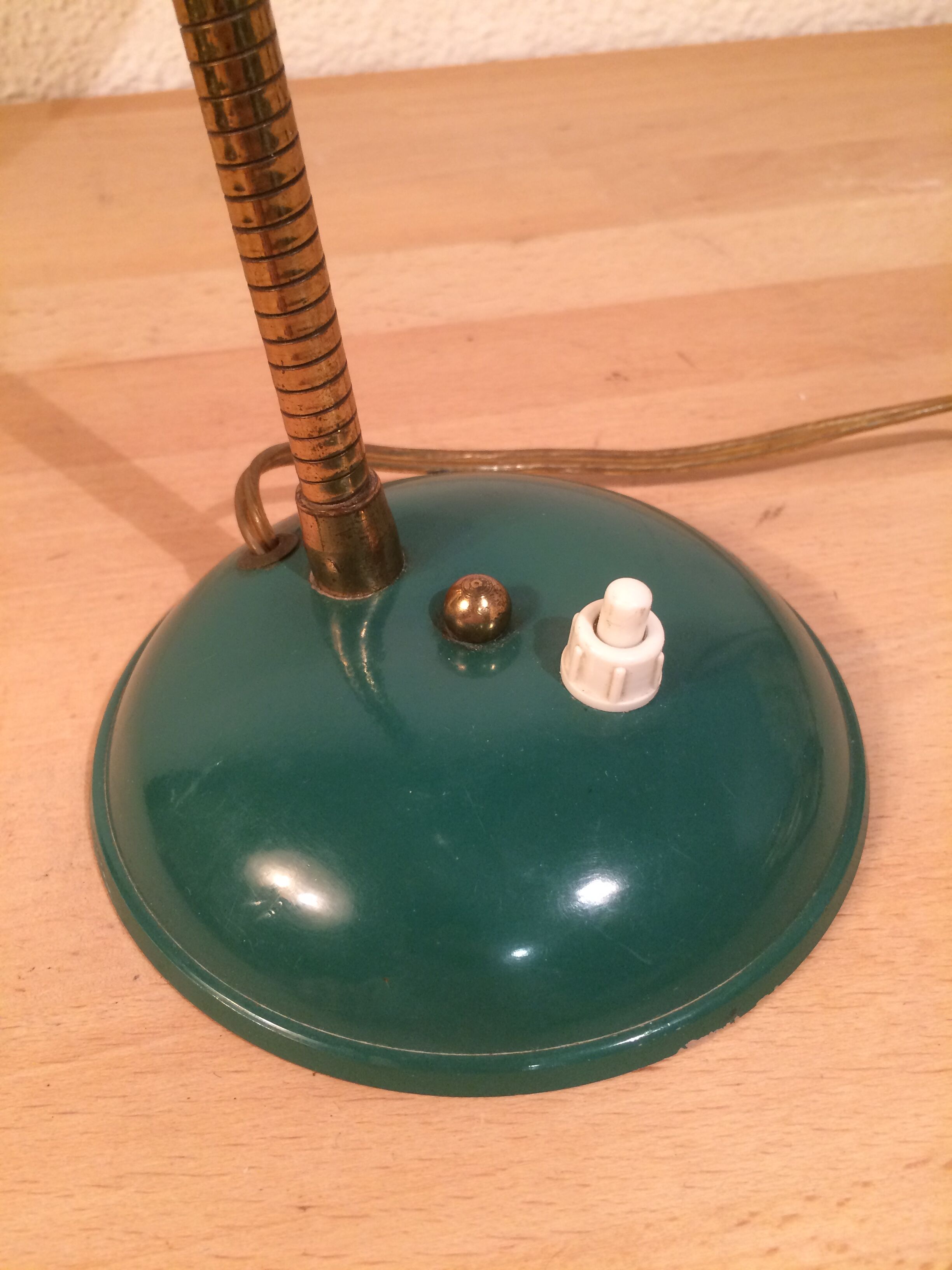 Green flexible desk lamp, 50s,vintage metal