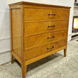 Commode voltage