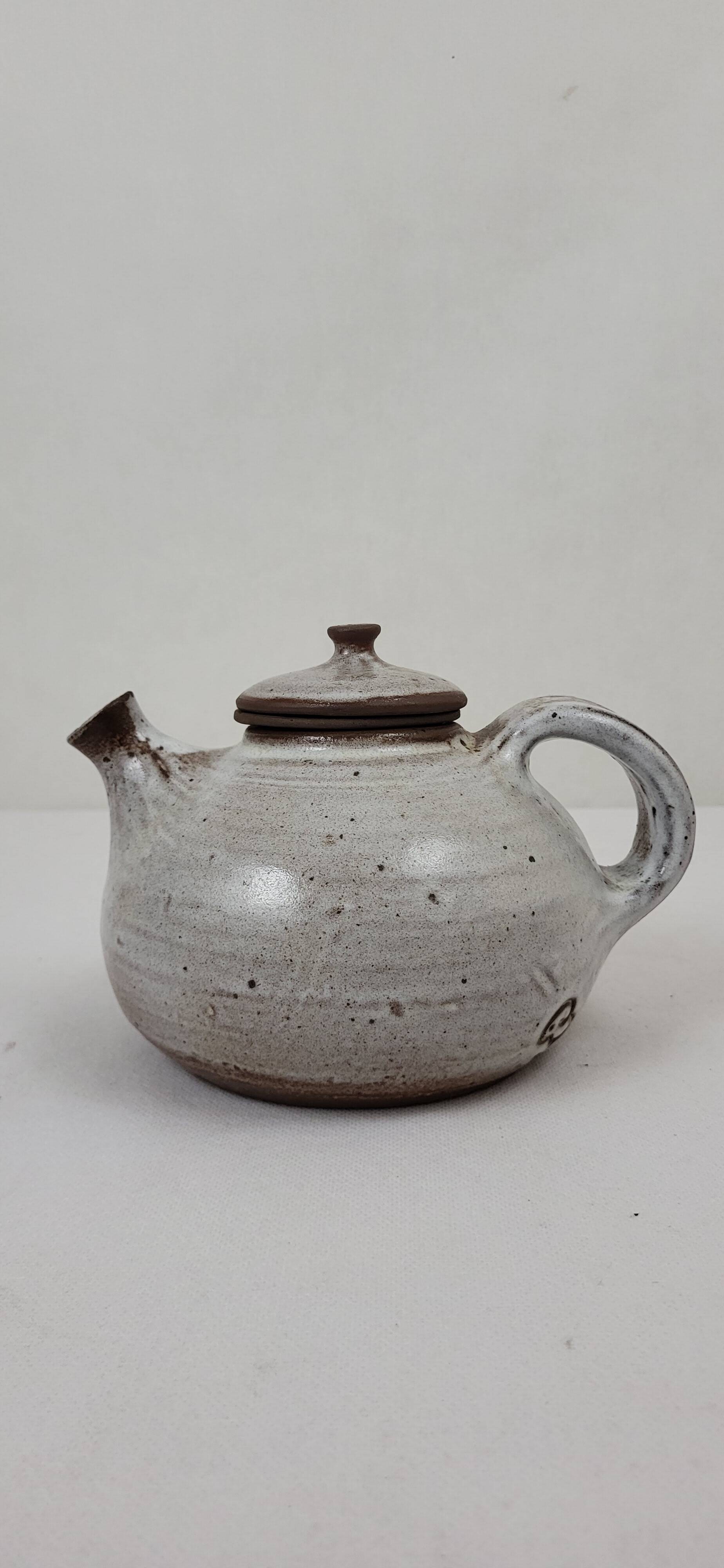 Ratilly / Pierlot stoneware teapot