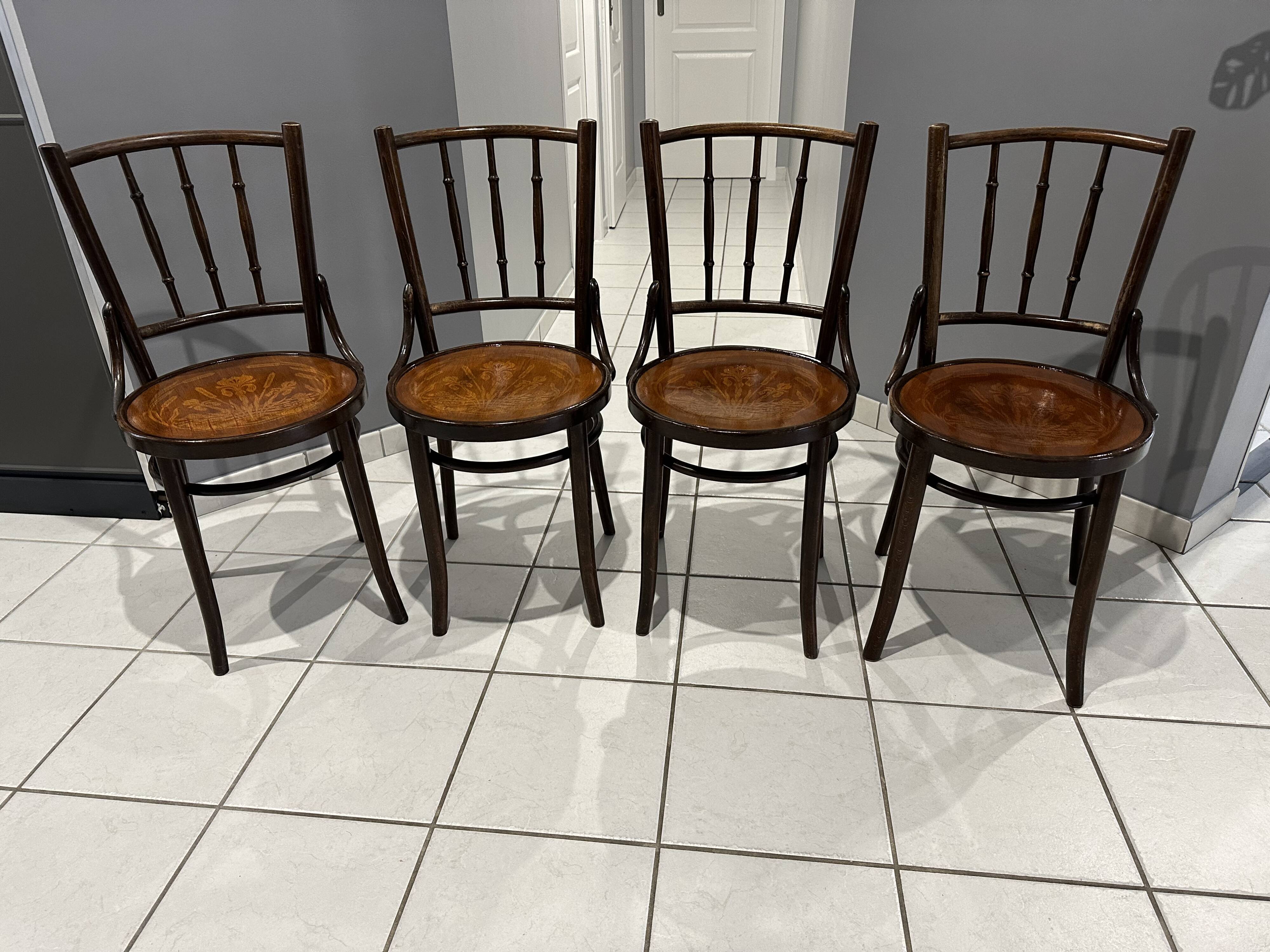 Set of 4 bentwood bistro chairs from the 1930s