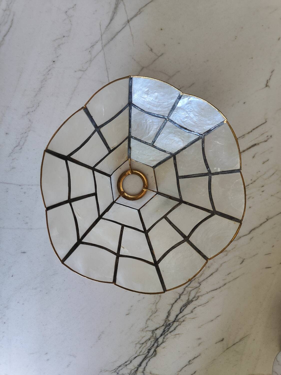 Mother-of-pearl lampshade