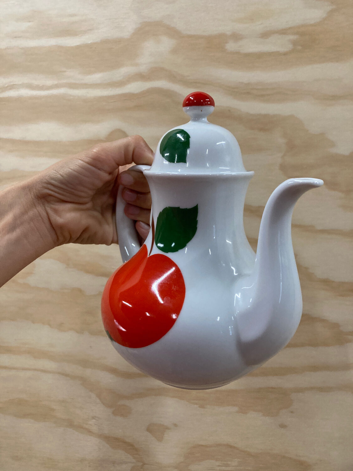 Vintage German Seltmann Bavaria Apple Teapot / fruit