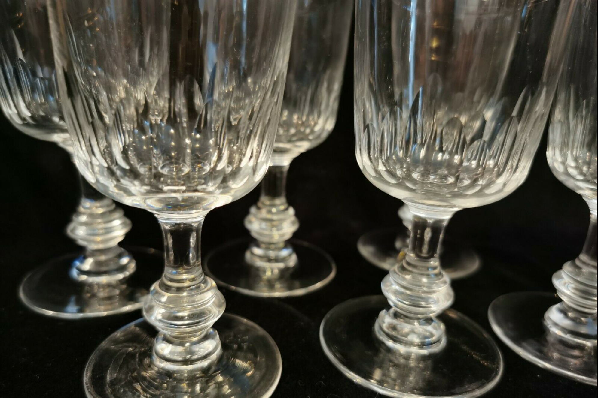 Lots of six crystal glasses