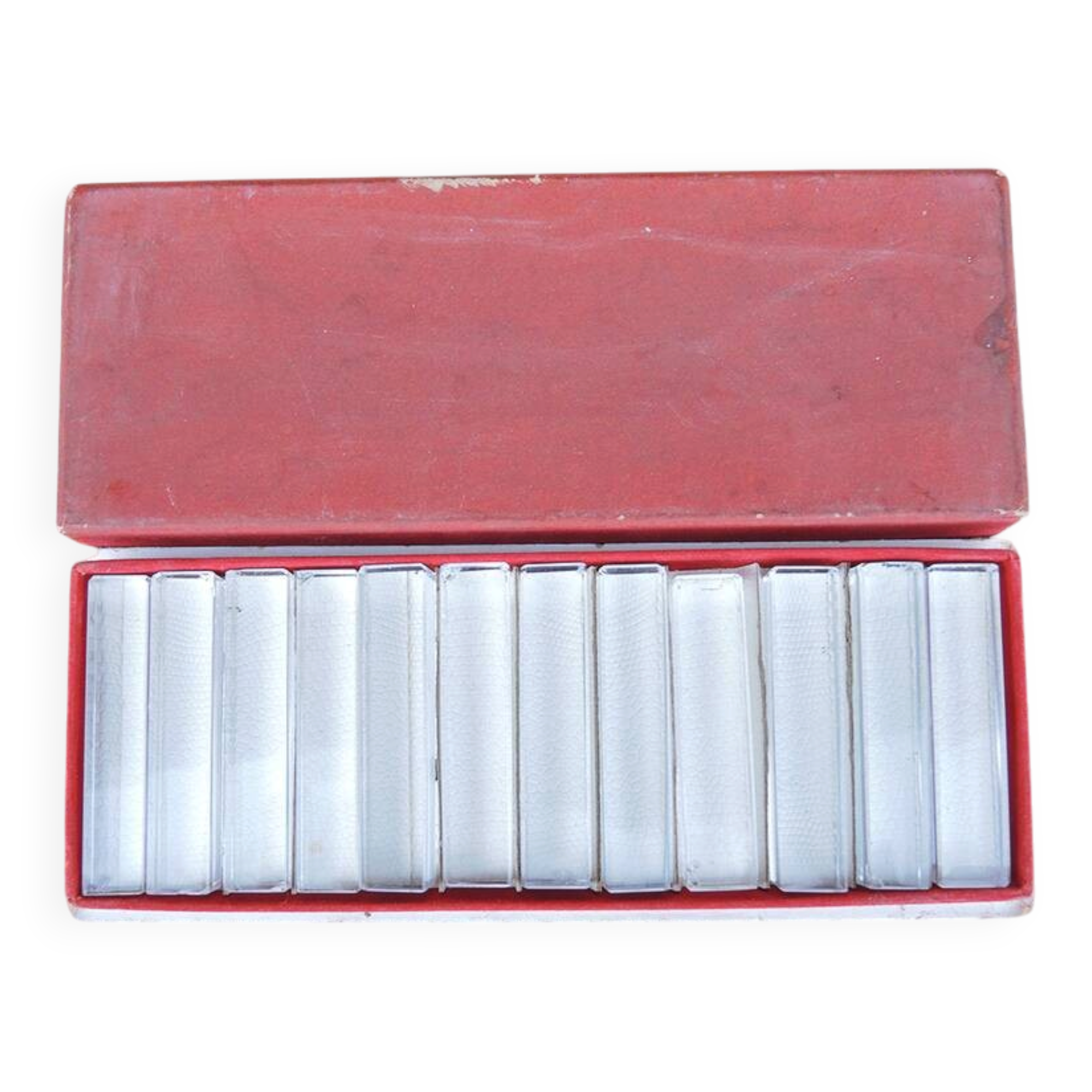 12 anciens porte-couteaux en cristal Baccarat