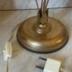Lampe en métal doré et opaline 70’s