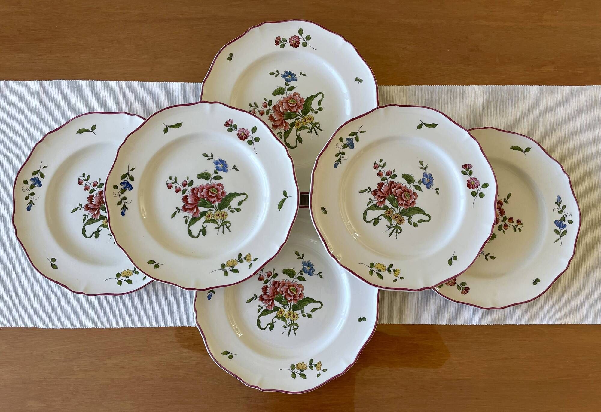 6 large flat antique plates in Saint-Amand earthenware (Nord)