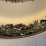 Service of 4 hollow plates Villeroy & Boch, Artemis collection theme "Hunting"