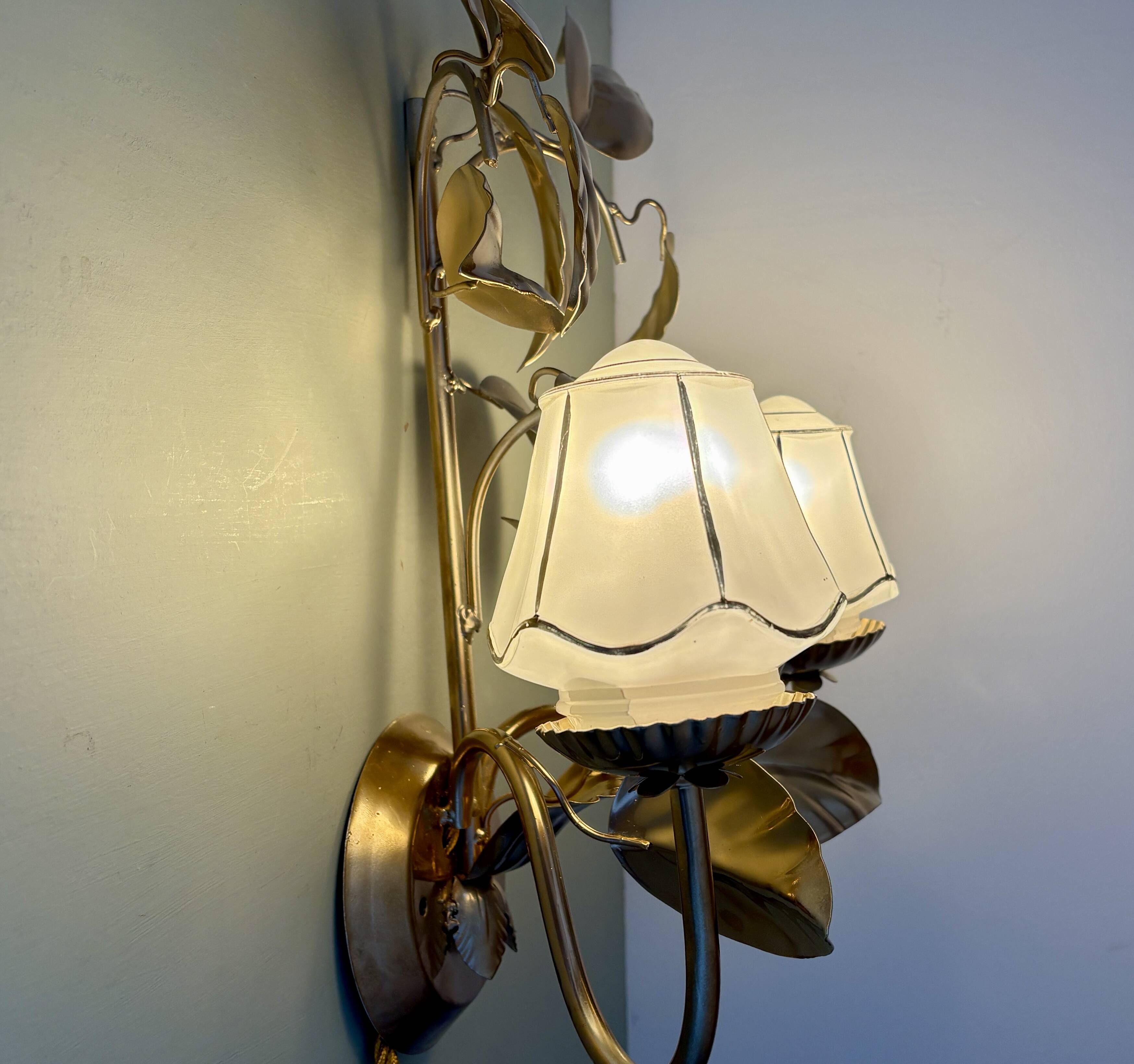 Vintage two-light wall lamp in gold metal with vintage art deco globes