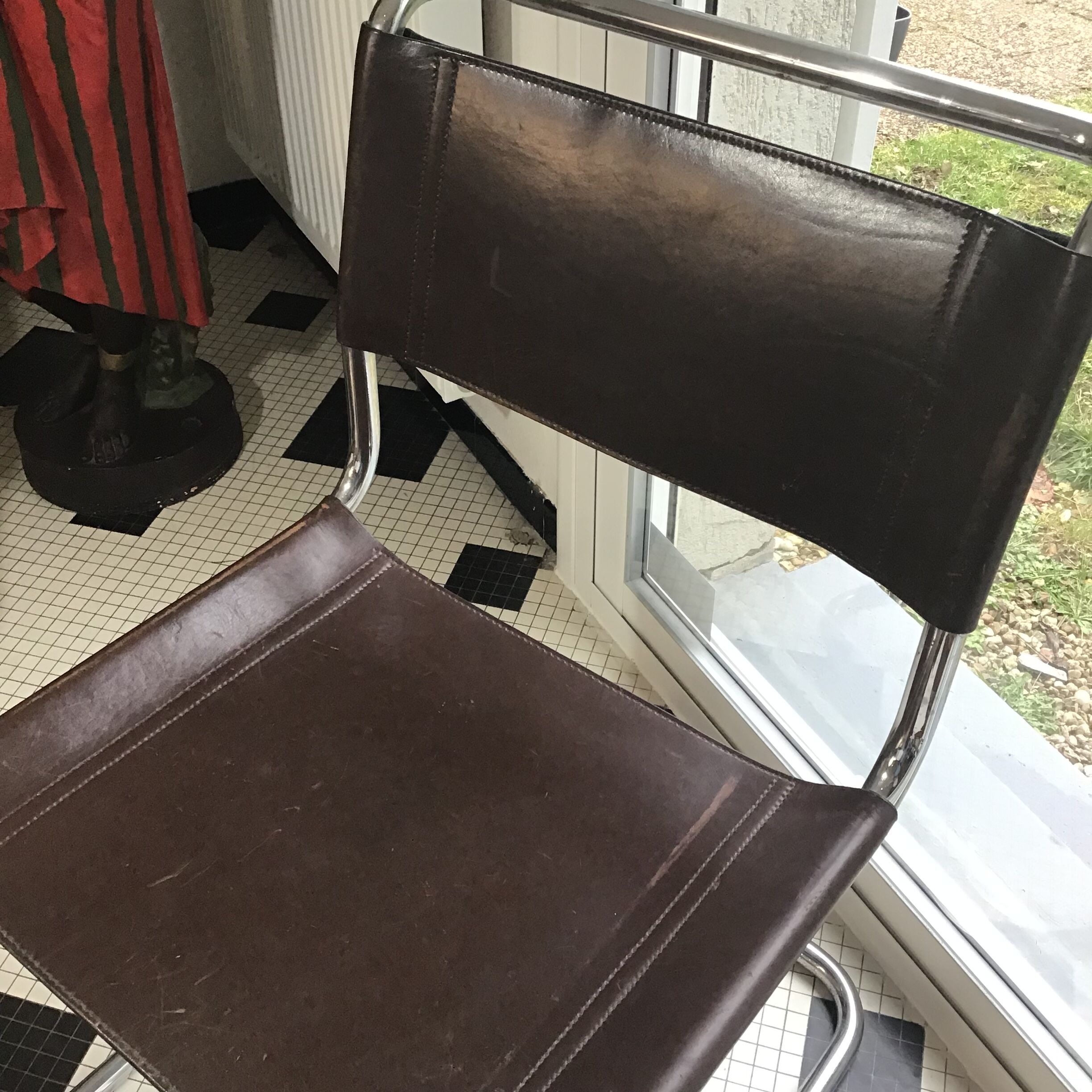 Suite of four S33 chairs