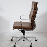 Eames EA 219 Vitra leather office chair