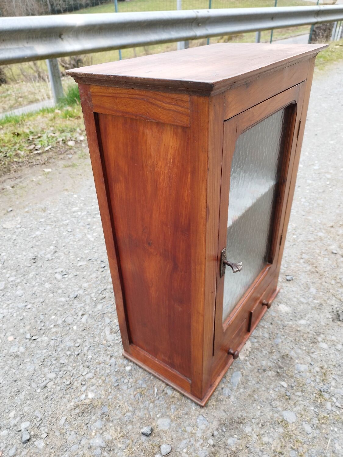Cabinet pharmacy cabinet a drawer door