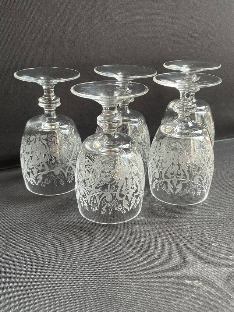 5 engraved crystal glasses