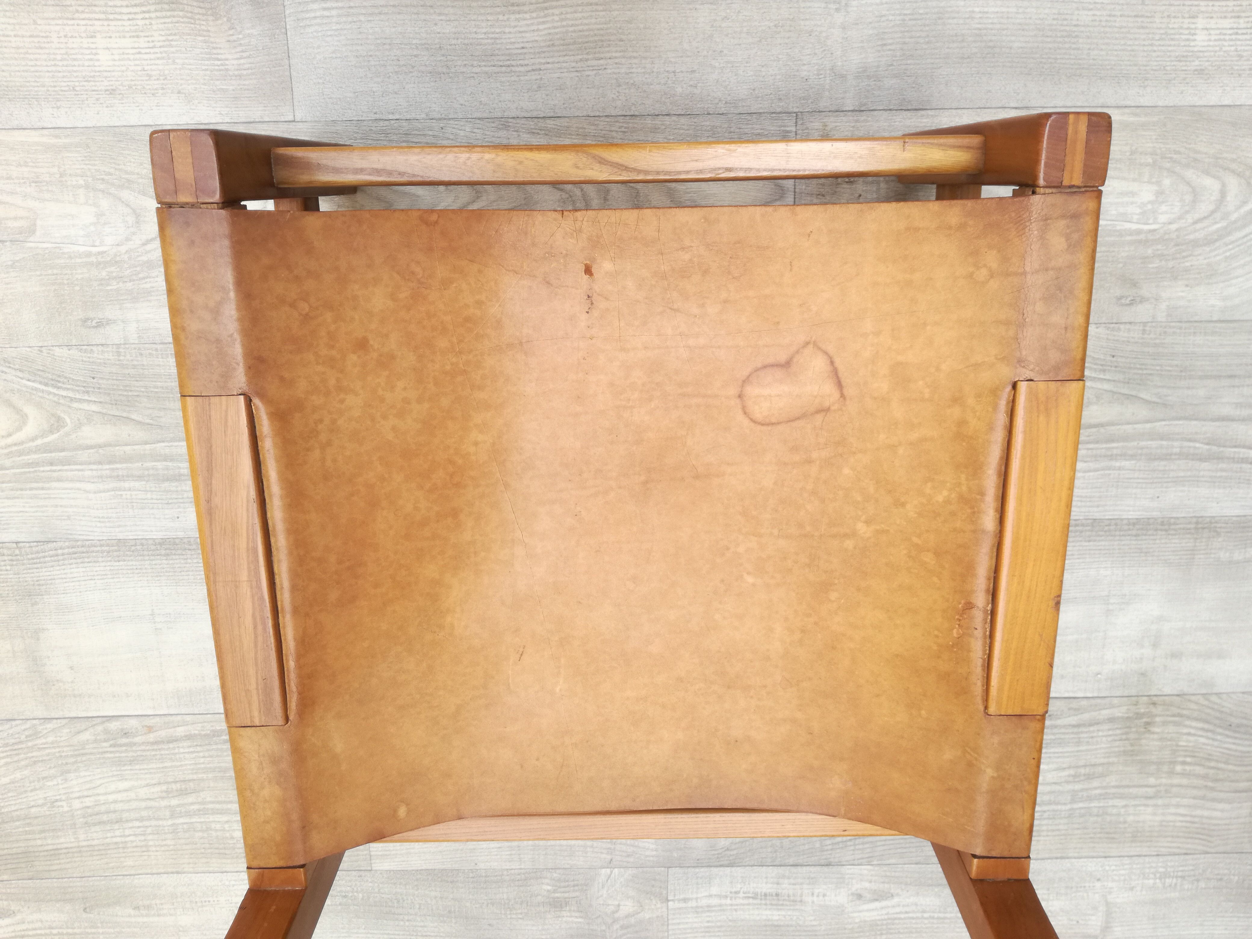 Armchair in solid elm and leather Maison Regain 1970