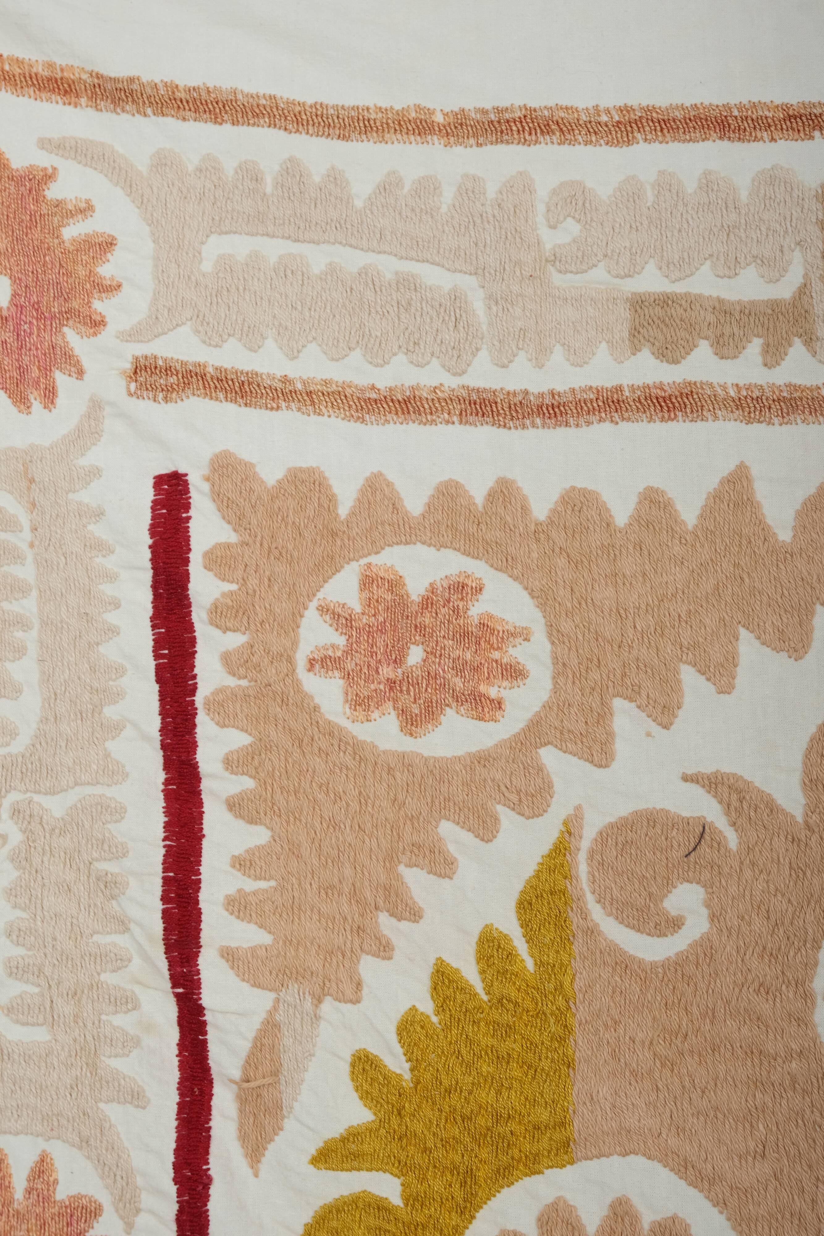 Hand knotted rug, vintage Turkish rug 116x124 cm