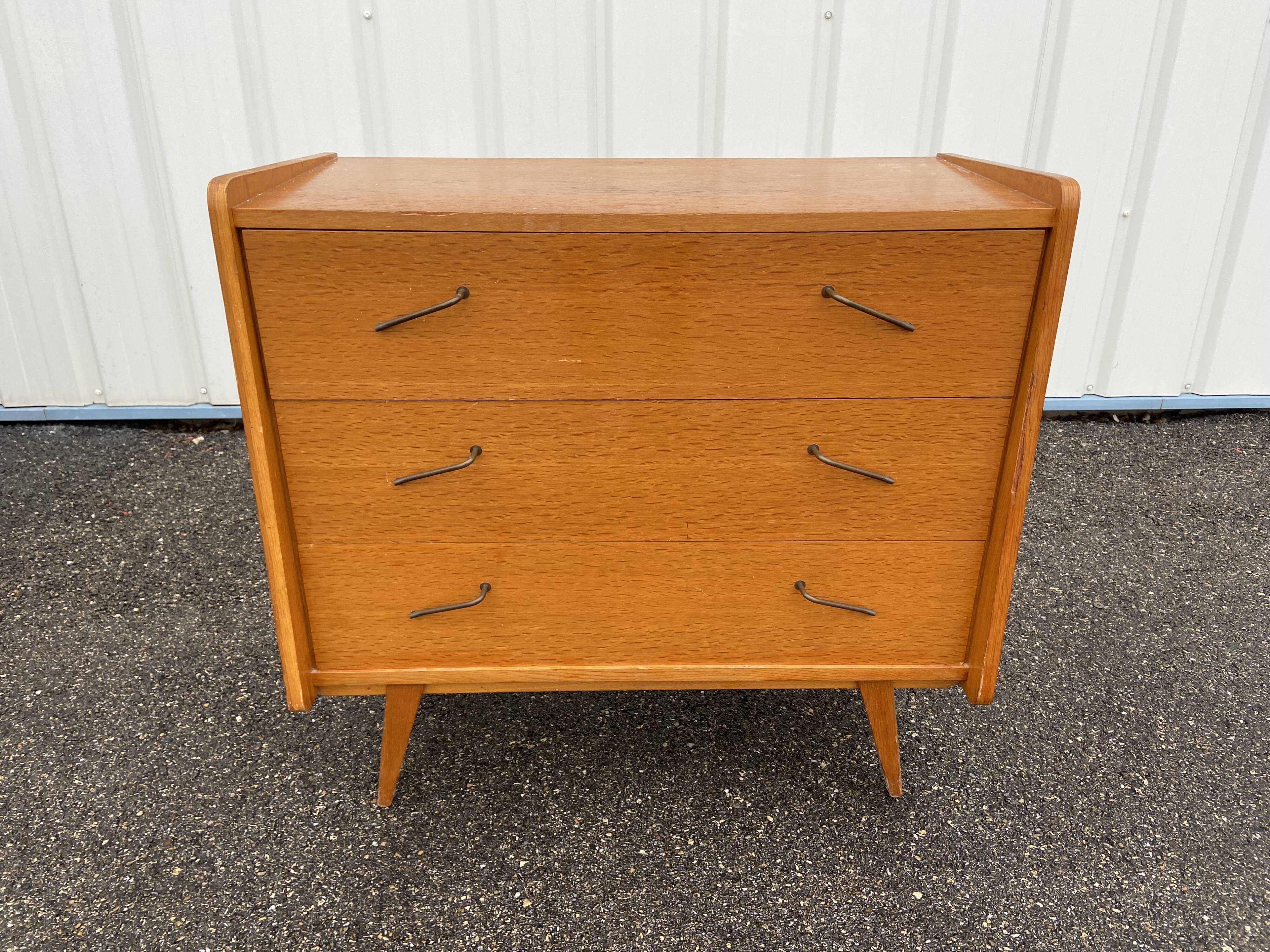 Dresser 60s