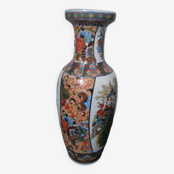 Large Japanese vase