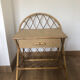 Table de nuit vintage rotin