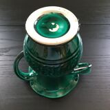 Emerald vase with two handles