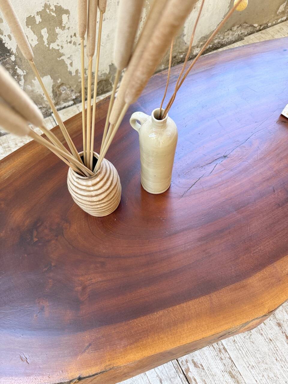 Table basse années 50 plateau bois exotique XXL