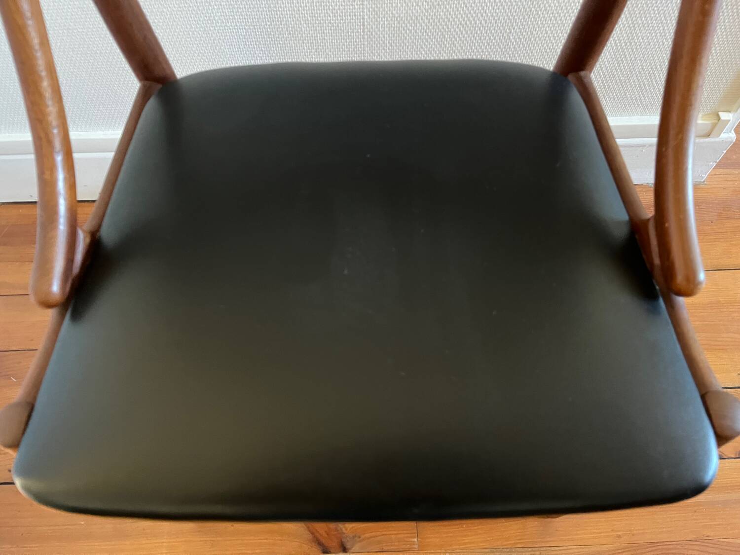 Johannes Andersen Scandinavian vintage chair