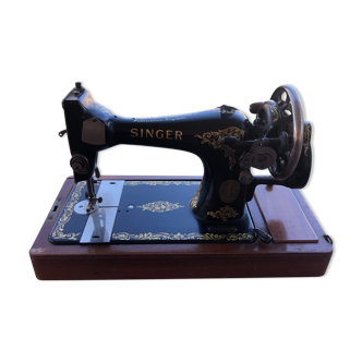 Singer Sewing Machine