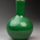 Vase shangping en porcelaine monochrome vert -kangxi (1662-1722) chine