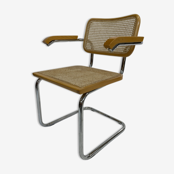 Cesca chair B64 with armrests by Marcel Breuer Design