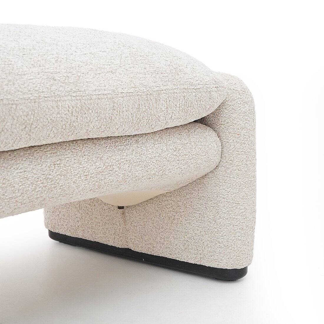 Maralunga armchair and ottoman set by Vico Magistretti for Cassina, 1970s.