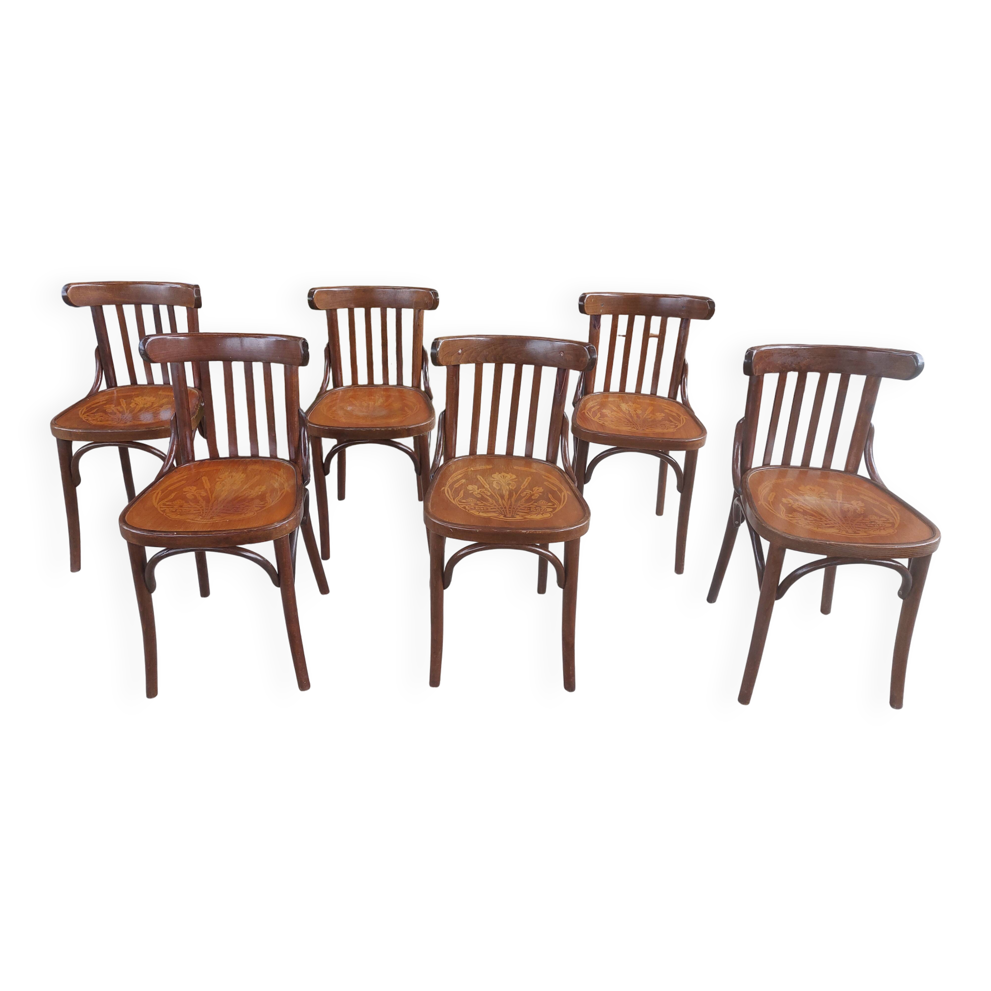 6 bistro chairs, pattern on the seat