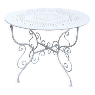 Garden table 1900 in wrought iron