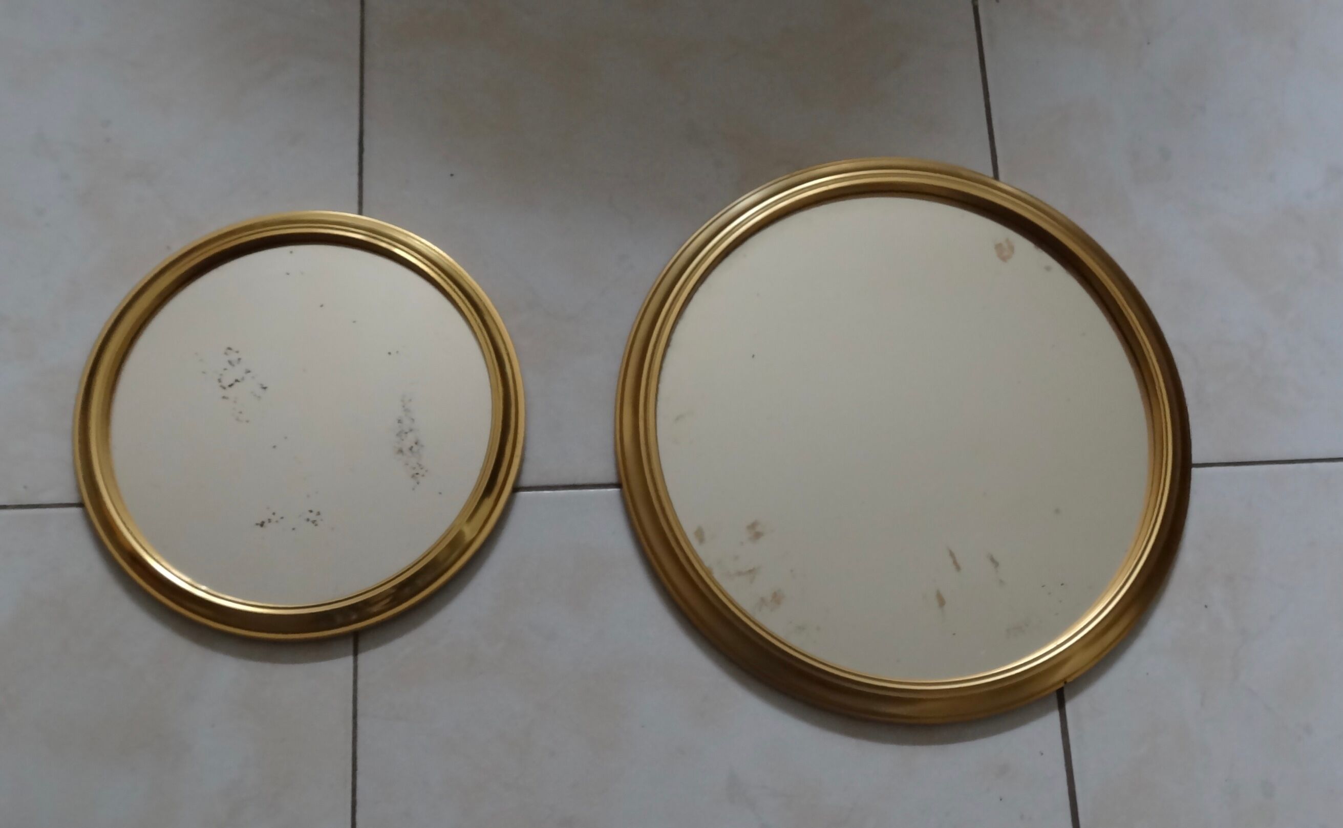 2 mirror trays