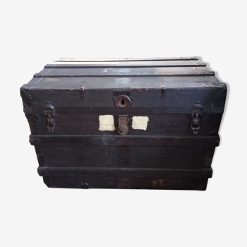 Wooden travel chest