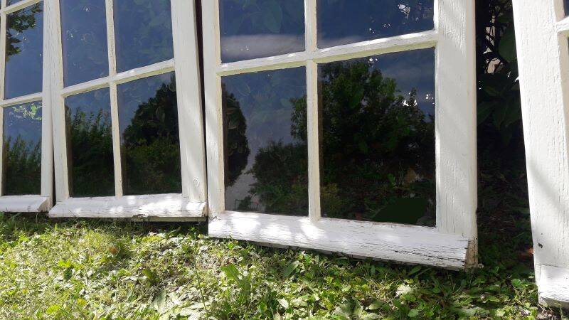 Lot of 4 oak windows H141xL112/117cm old small panes