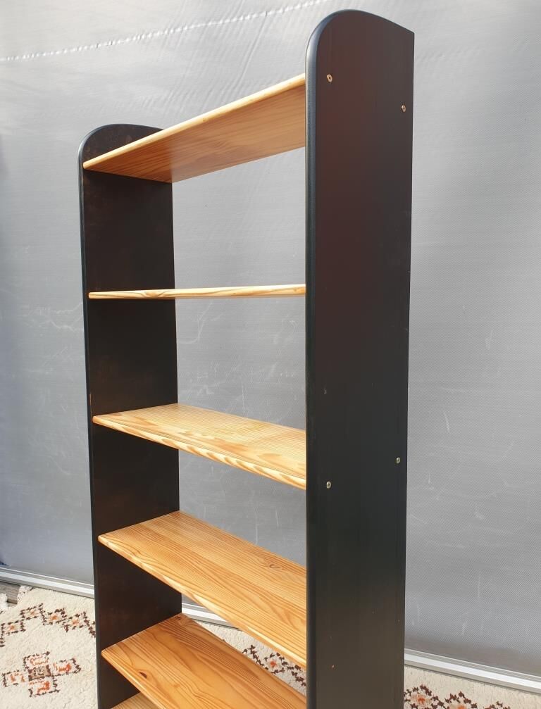 Black two-tone pine shelf