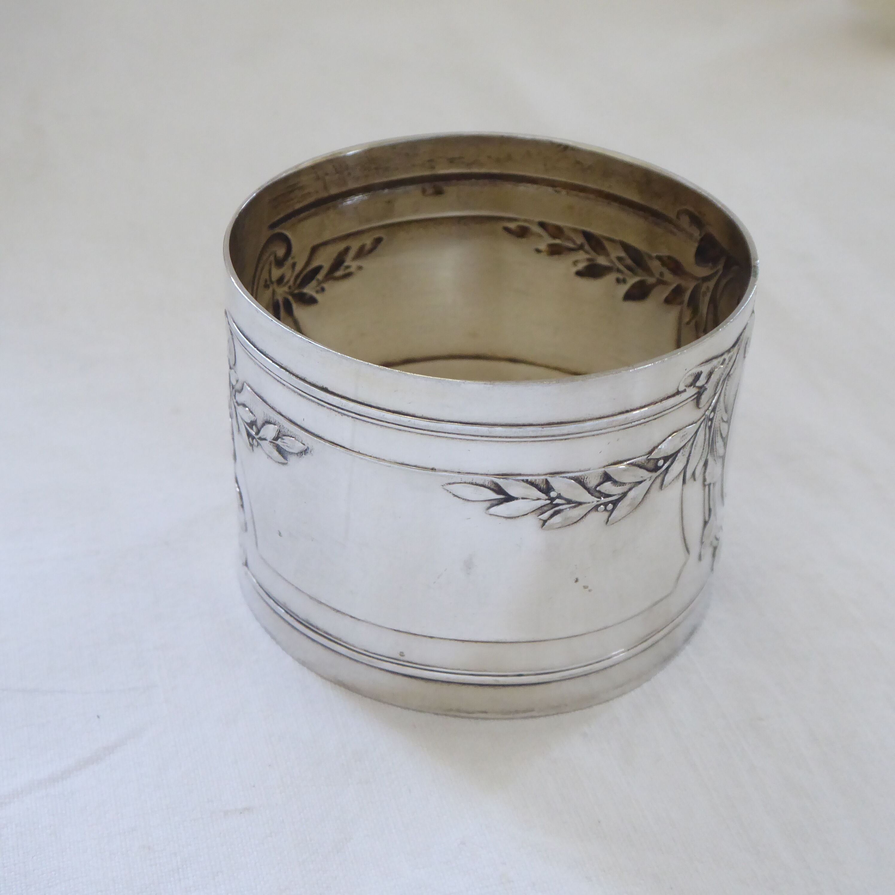 Silver metal towel ring