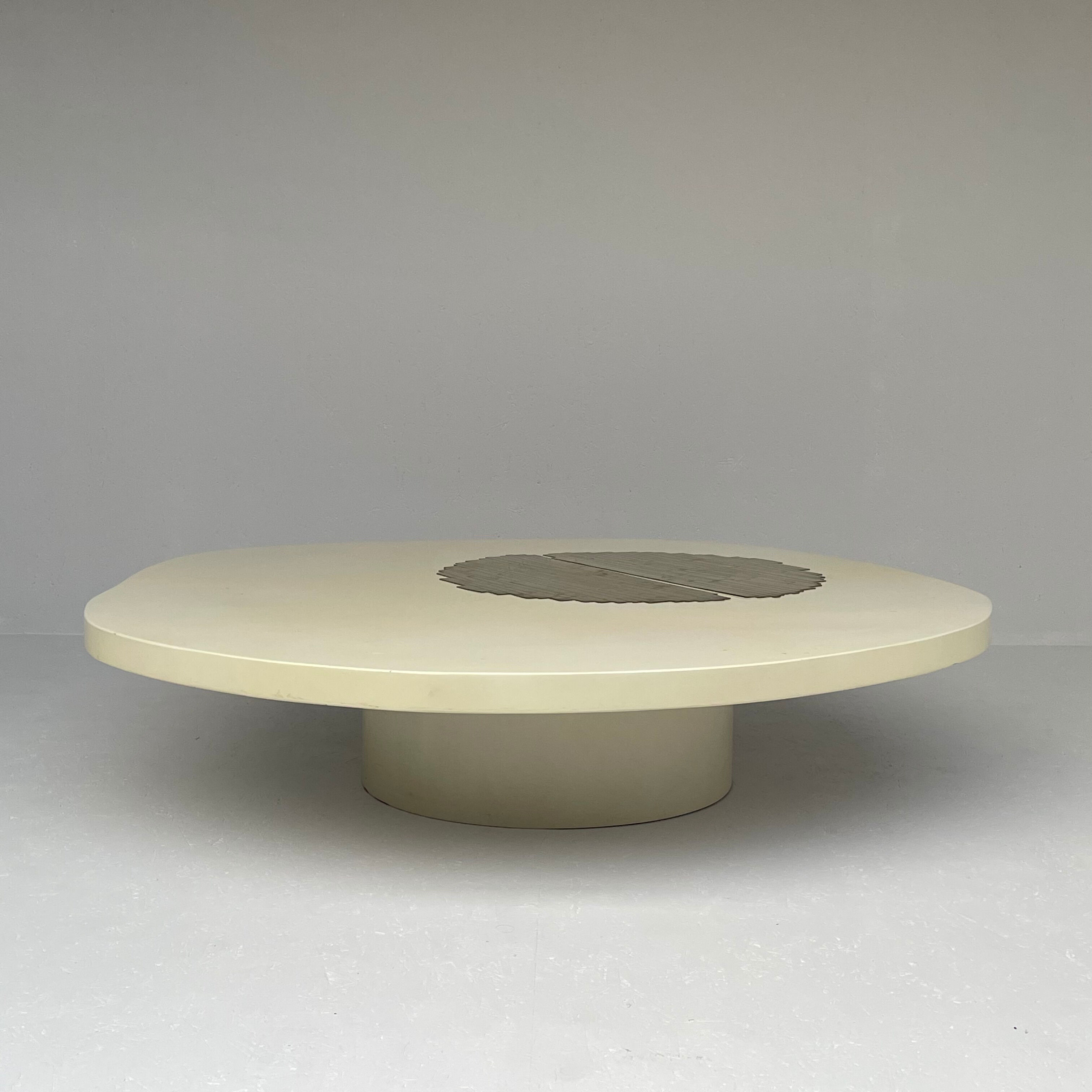 Off white Roger Vanhevel coffee table