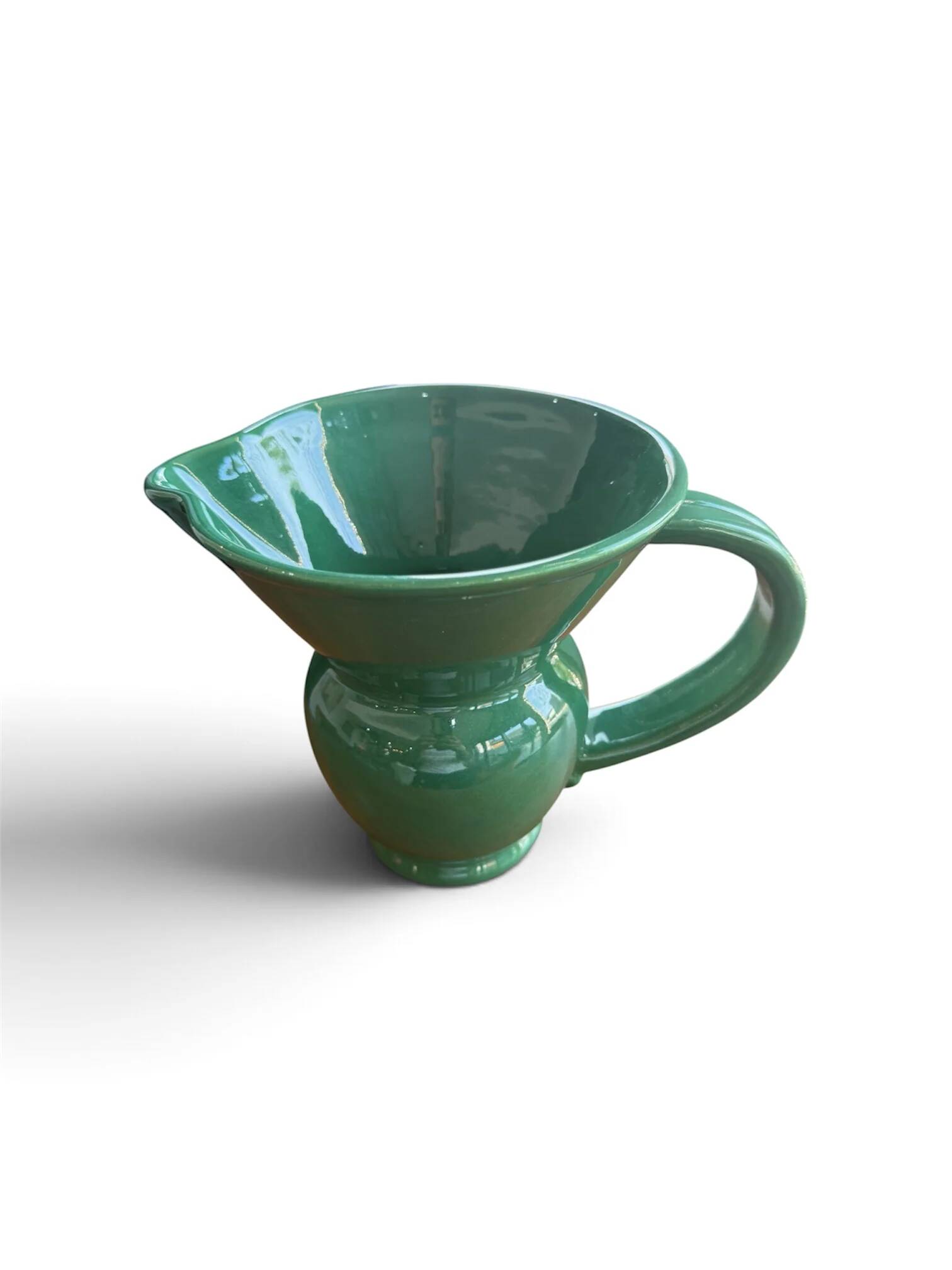 Pichet, pot à eau en faïence émaillée verte – HB Quimper, période art déco