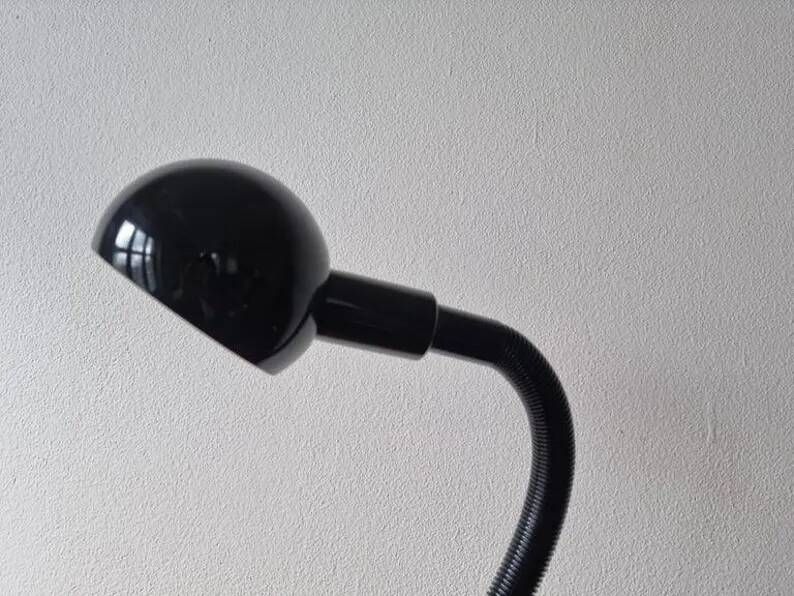 Large Black Adjustable Iconic Table Lamp Hebi, Isao Hosoe, Valenti Luce, 1970s