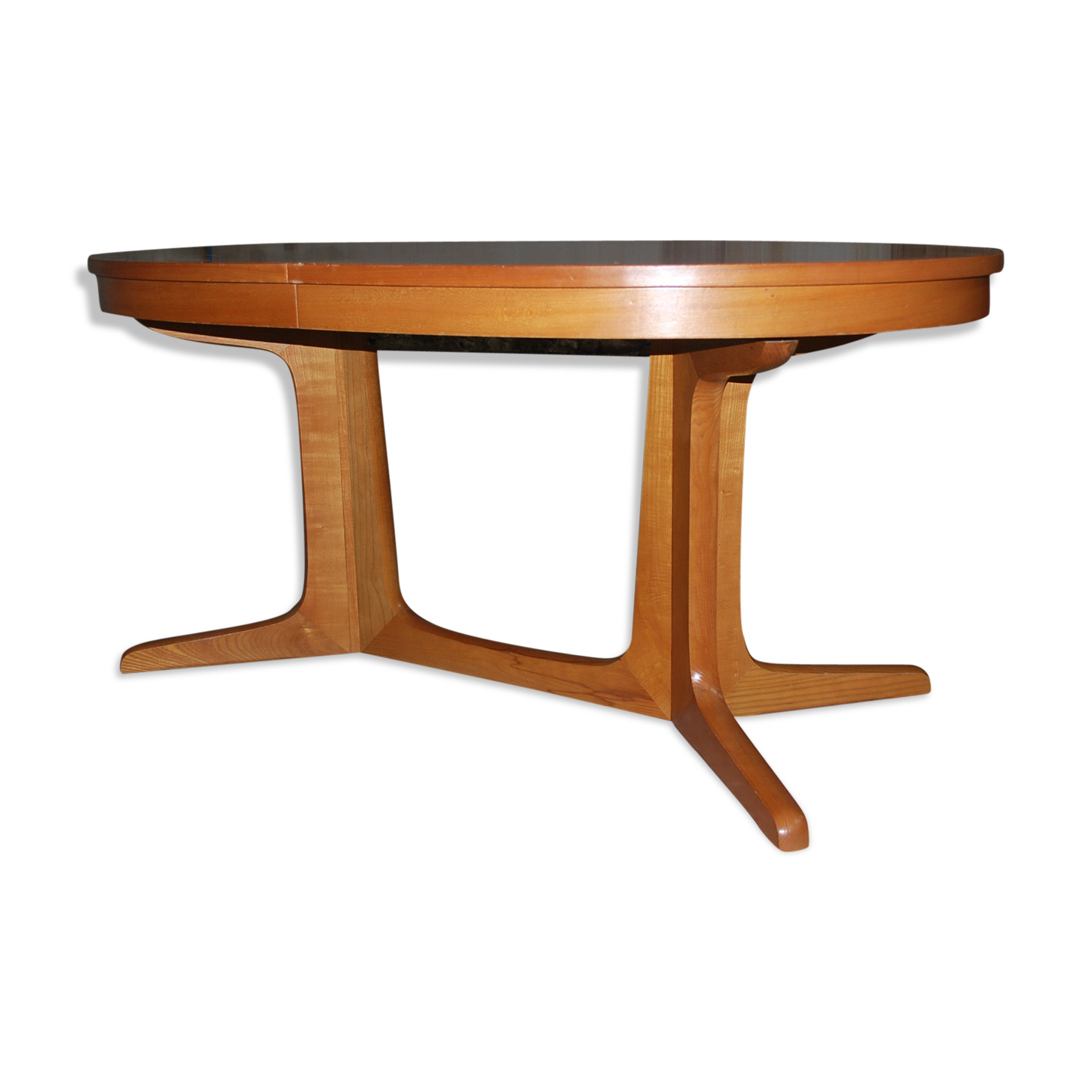 Baumann oval expandable table